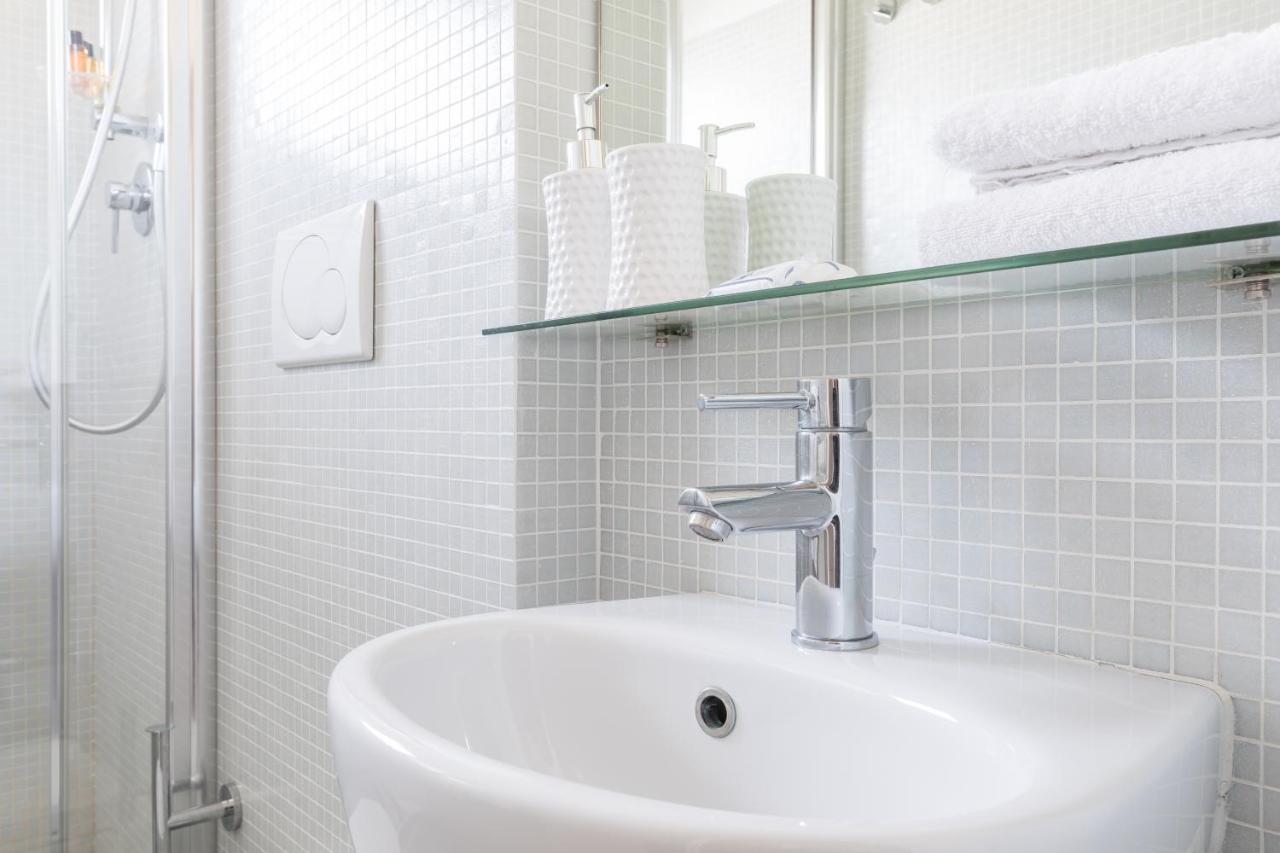 Amazing Penthouse With Private Terrace In Trastevere Roma Ngoại thất bức ảnh